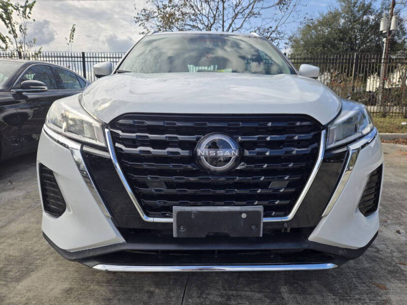 2023 Nissan Kicks SV