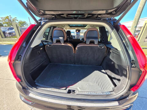 2019 Volvo XC90 T6 Momentum