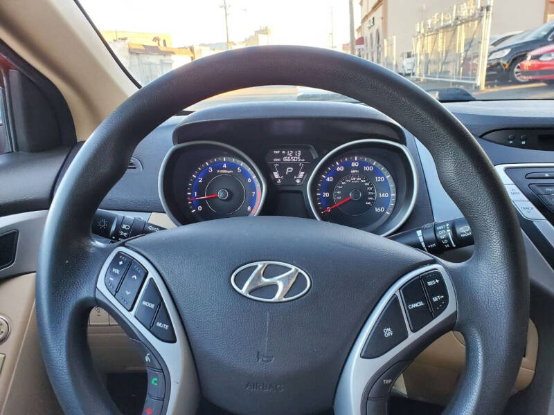 2011 Hyundai Elantra GLS