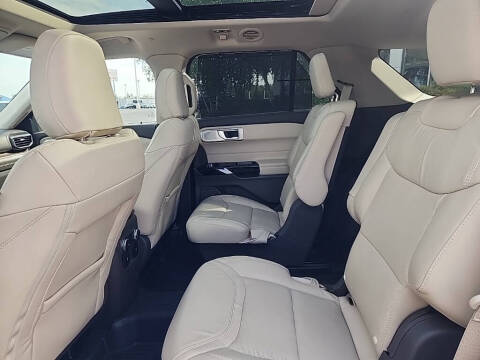 2022 Ford Explorer Hybrid Platinum