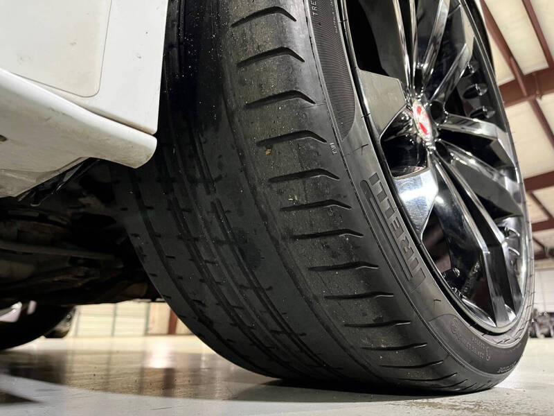 2016 Jaguar F-TYPE R