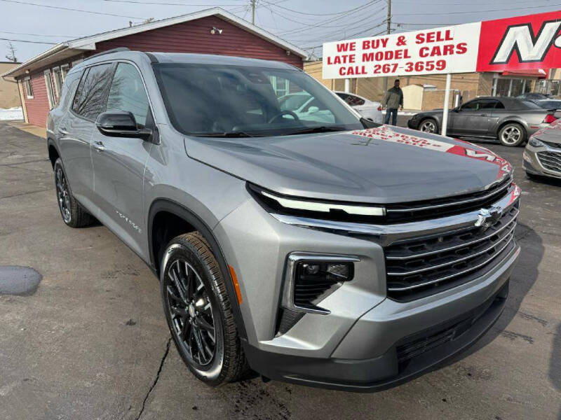 2025 Chevrolet Traverse LT