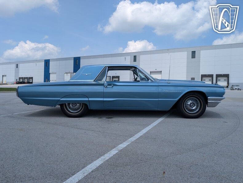 1964 Ford Thunderbird