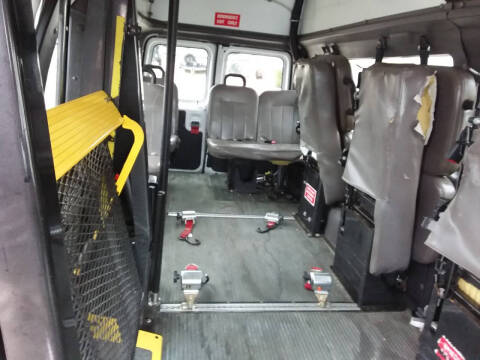 2006 Ford E-Series E-350 SD