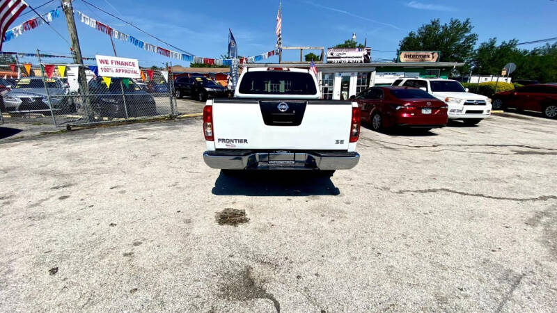 2017 Nissan Frontier SV