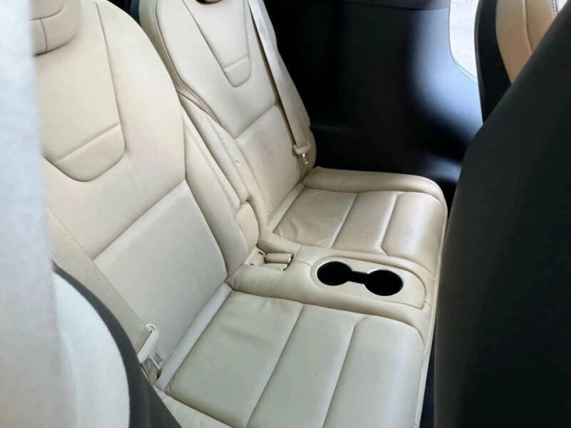 2017 Tesla Model X 75D