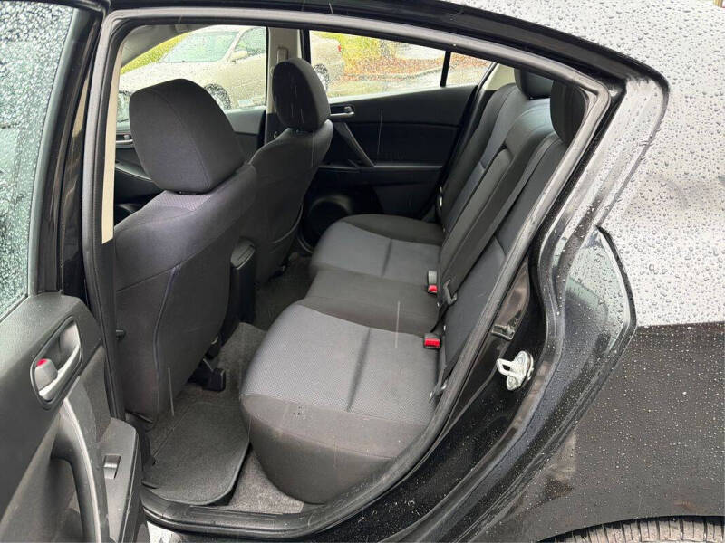 2011 Mazda MAZDA3 i Touring