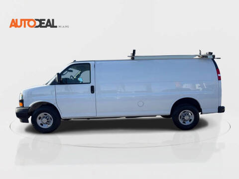 2022 Chevrolet Express 2500