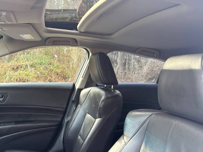 2013 Acura ILX 2.0L w/Tech