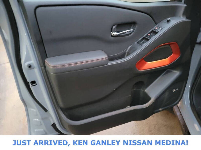 2024 Nissan Frontier PRO-4X