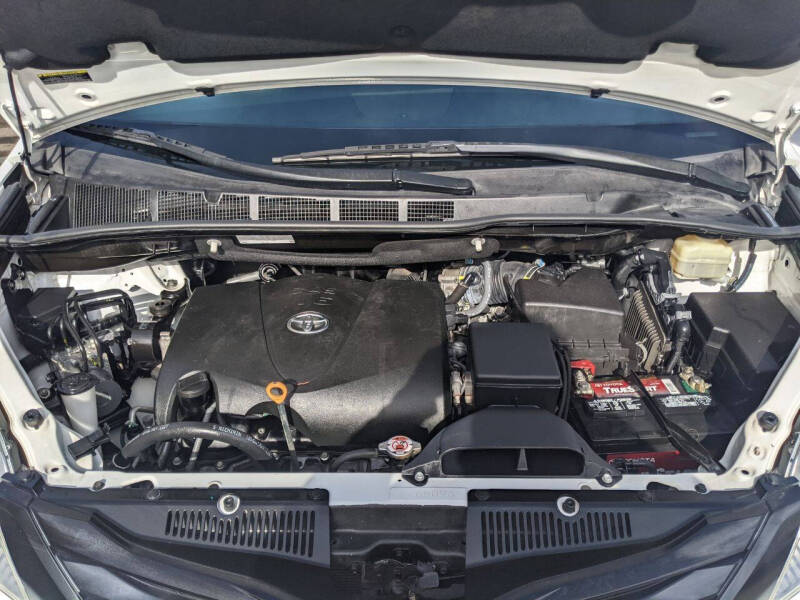 2017 Toyota Sienna L 7-Passenger