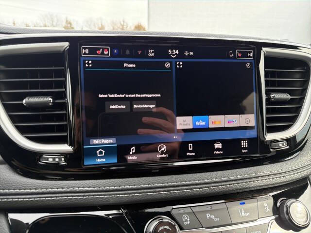 2026 Chrysler Pacifica Select