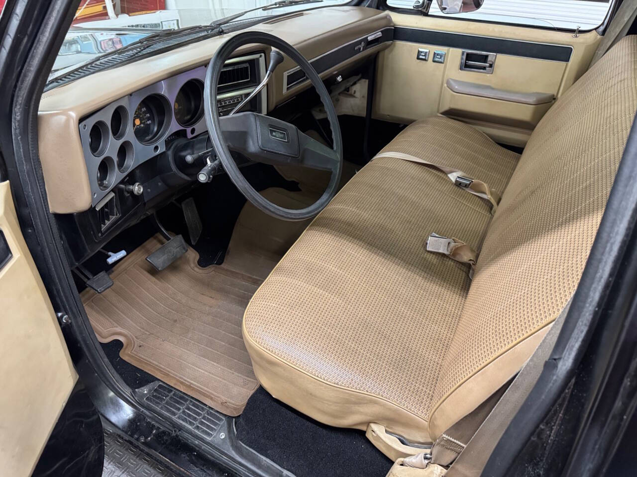 1985 Chevrolet C/K 10 Series 16