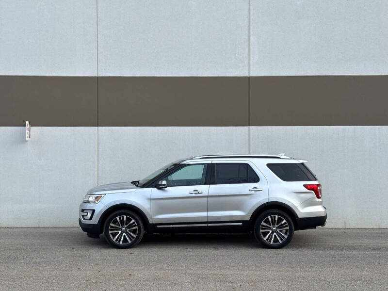 2017 Ford Explorer Platinum