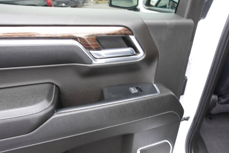 2023 GMC Sierra 1500 Elevation Standard