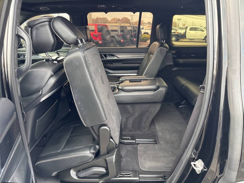 2022 Jeep Grand Wagoneer Series II