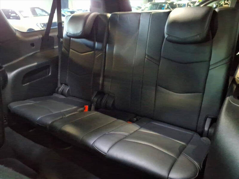 2018 Cadillac Escalade ESV Platinum