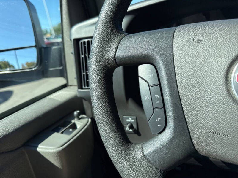 2023 GMC Savana 2500