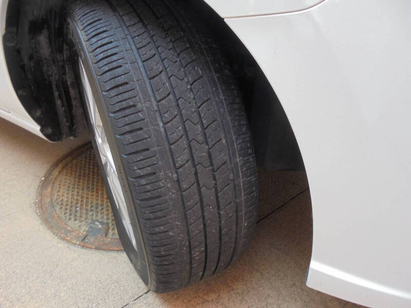 2015 Mazda MAZDA5 Sport
