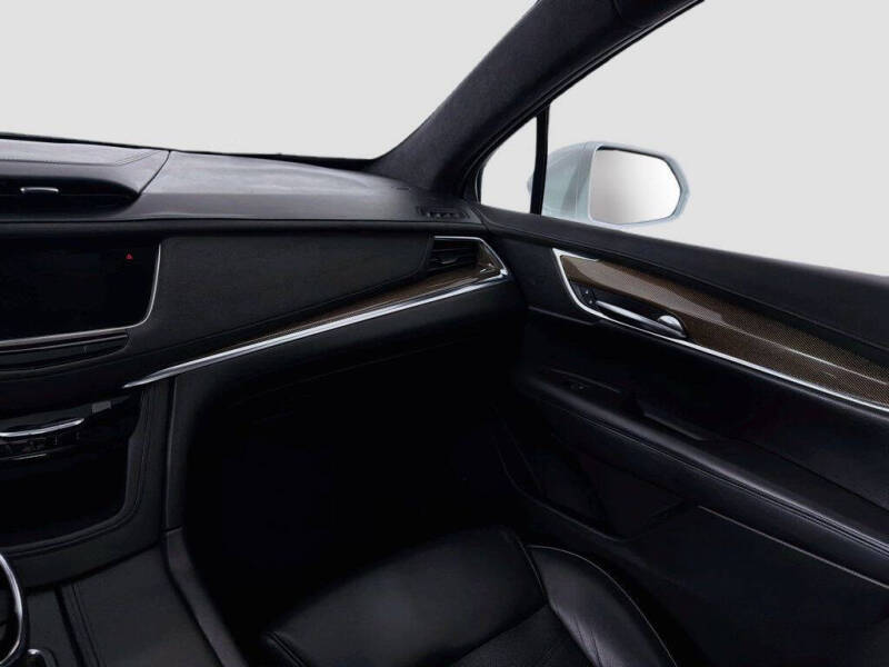 2018 Cadillac XT5 Platinum