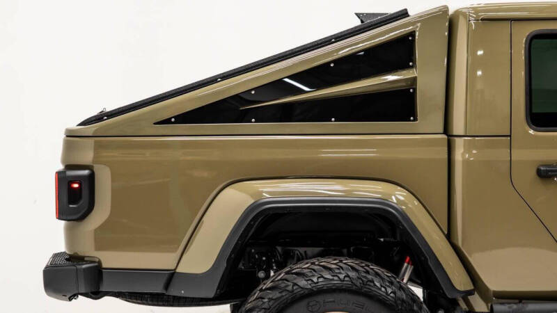 2025 Jeep Gladiator NightHawk