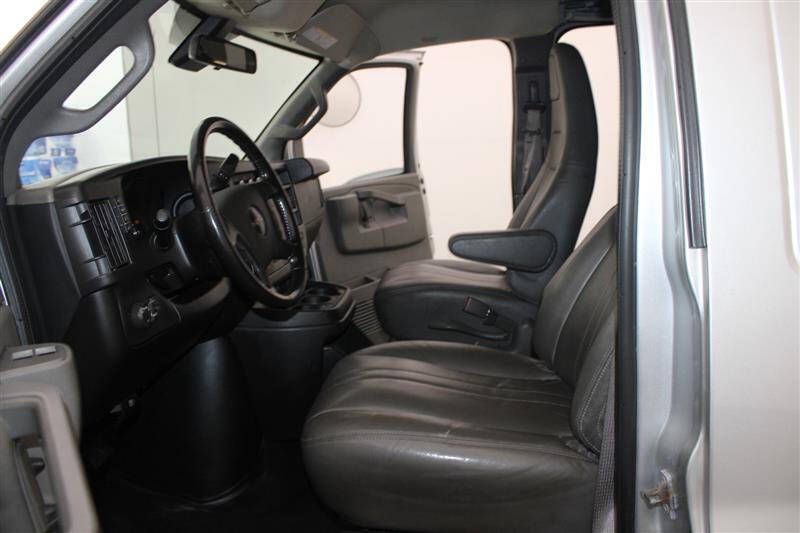 2020 GMC Savana 3500