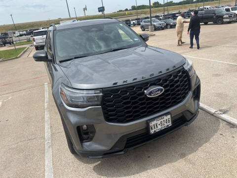 2025 Ford Explorer ST-Line