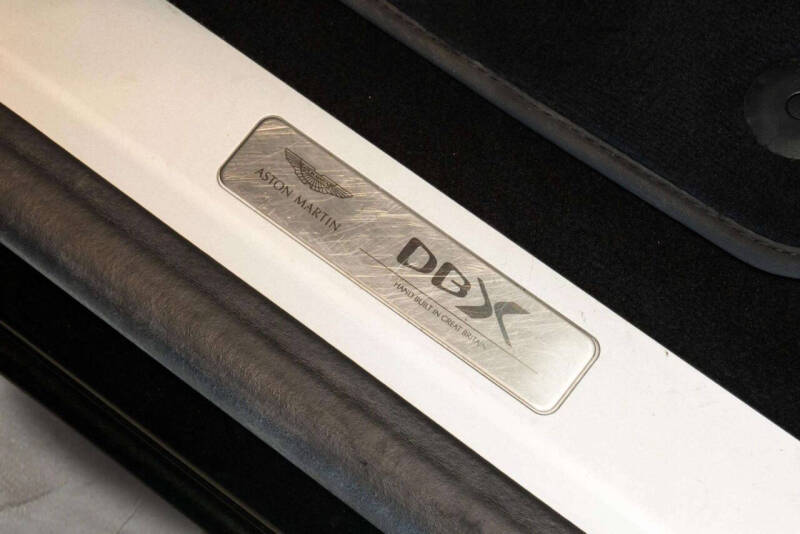 2024 Aston Martin DBX