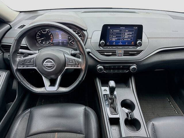 2022 Nissan Altima 2.5 SR