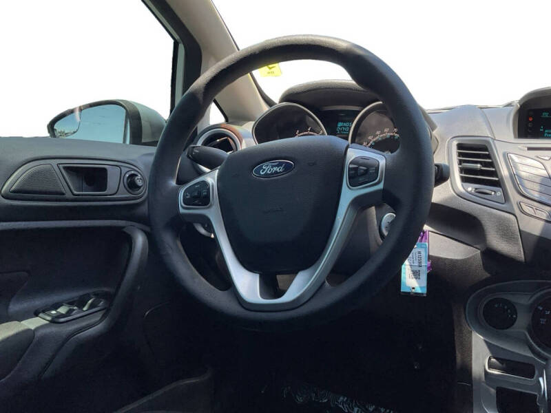 2017 Ford Fiesta SE