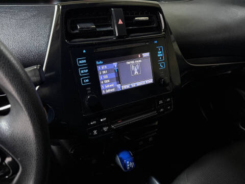 2019 Toyota Prius L Eco