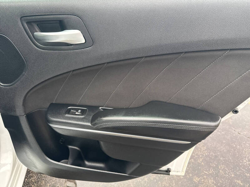 2015 Dodge Charger SXT