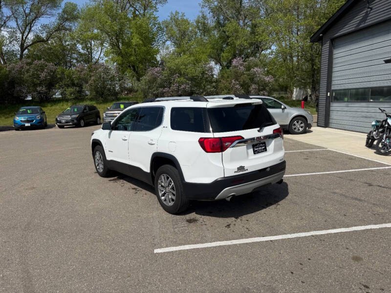 2017 GMC Acadia SLE-2