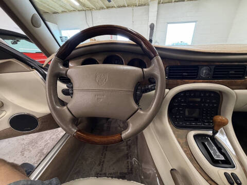 2001 Jaguar XJ-Series Vanden Plas