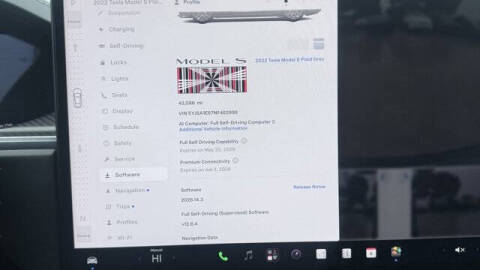 2022 Tesla Model S Plaid