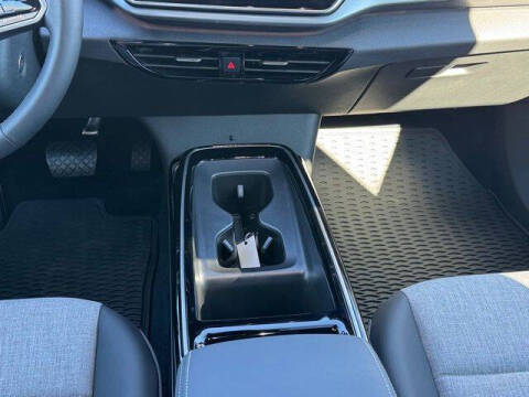 2025 Volkswagen ID.4 Pro