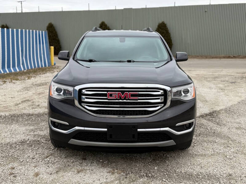 2017 GMC Acadia SLE-2