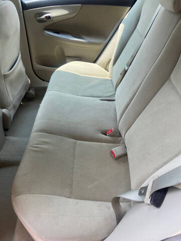 2013 Toyota Corolla LE