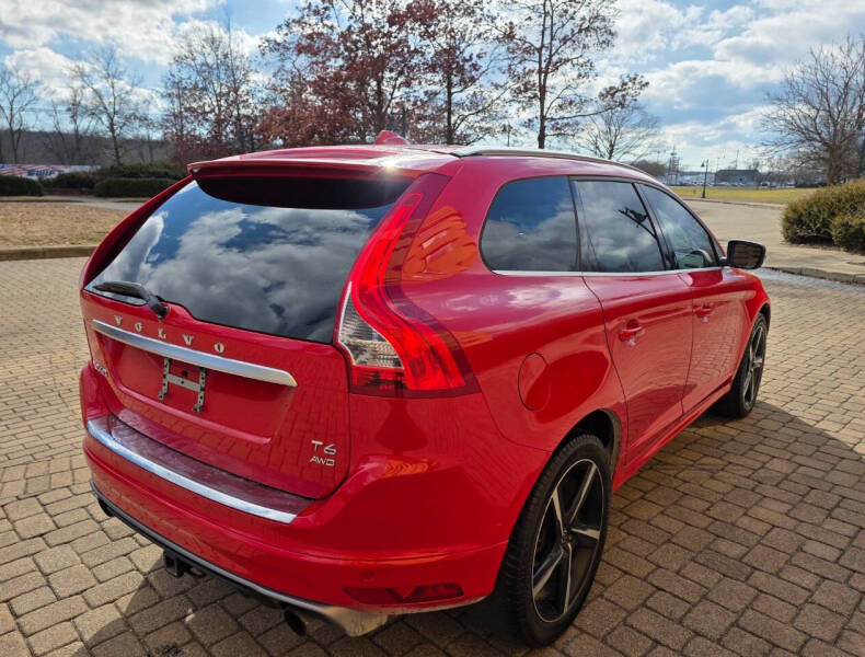 2016 Volvo XC60 T6 Drive-E R-Design