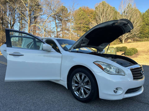 2012 Infiniti M37
