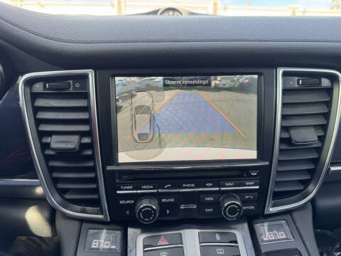 2013 Porsche Panamera 4