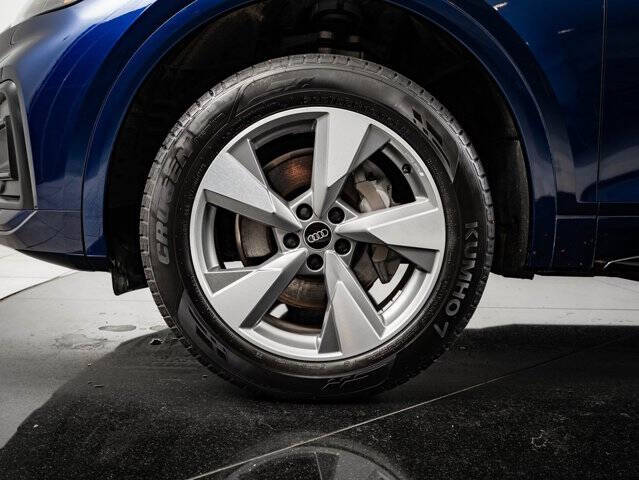 2025 Audi Q5 quattro Premium 40 TFSI