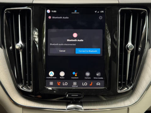 2025 Volvo XC60 T8 Plus Dark Theme