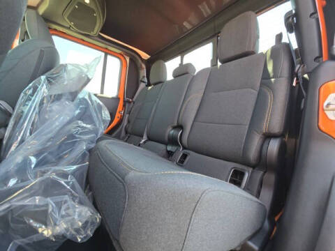 2025 Jeep Gladiator NightHawk