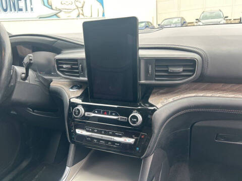 2021 Ford Explorer Platinum