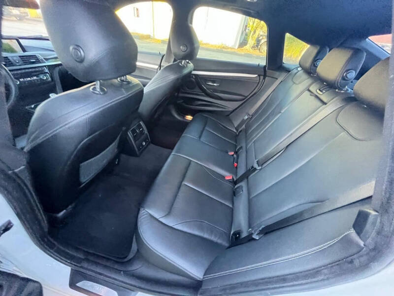 2017 BMW 3 Series 330i xDrive Gran Turismo