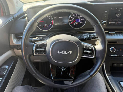 2023 Kia Carnival
