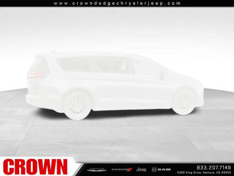 2027 Chrysler Pacifica Select