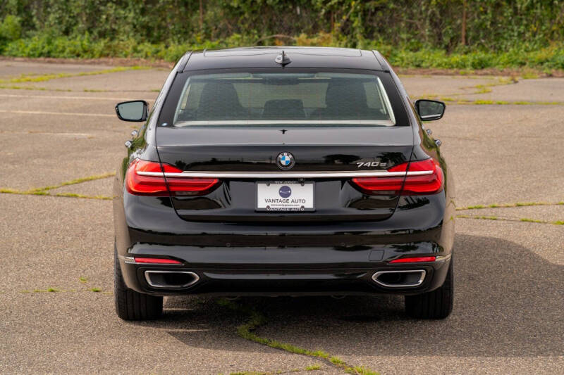 2018 BMW 7 Series 740e xDrive iPerformance