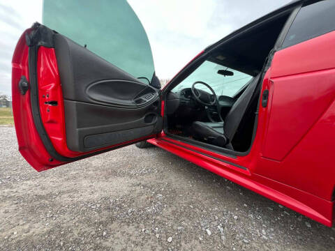 2004 Ford Mustang GT Deluxe